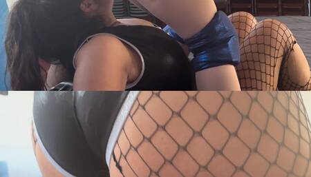 Blonde Vs brunette stinkface match