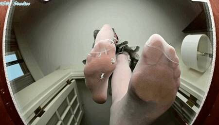 GIANT GINGER not happy with class pt 2 - MP4