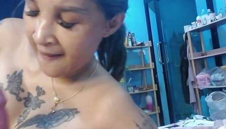 She makes Daddy cum on her Boob