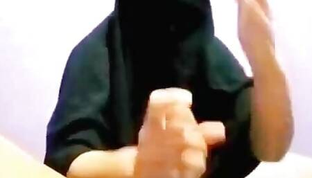 Sweet Handjob Hijab Girl