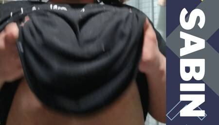 Argentina sucks its tits