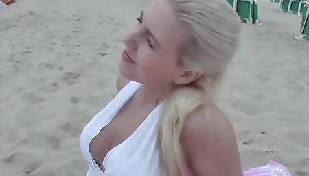 Beach slut Maja with a juicy pussy
