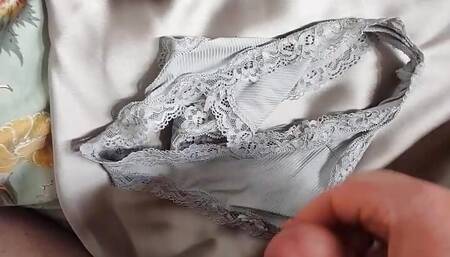 Jerking off in my stepdaughter prom dress