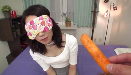 If She Can Guess All the Contents of Her Mouth While Blindfolded, She Wins a Prize! Ryoko (23)