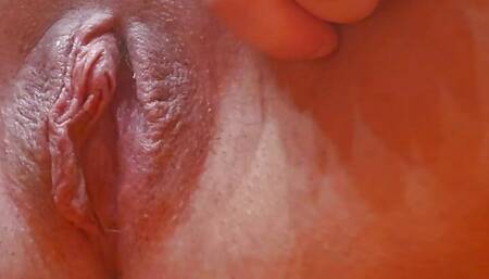 Suzzy cumming thinking about being watched by you