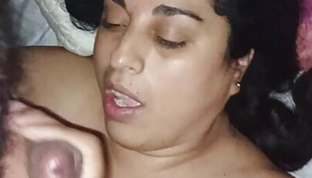 I tried to make he cum in my mouth