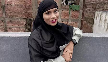 Muslim Girl Got Fucked by A Hindu Boy