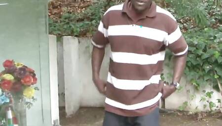 A Lucky Black Dude Came From New Orleans for a Round of Threesomes with MILF