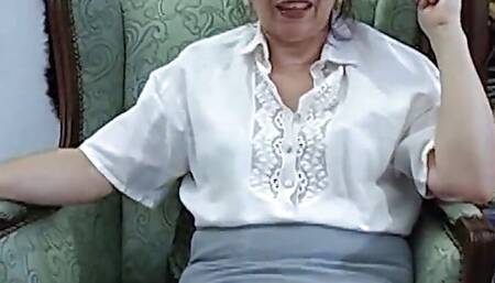 Granny pussy loves hardcore sex