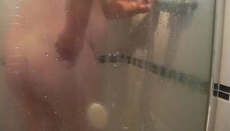 Jules Self Spanks & Wanks in the Shower