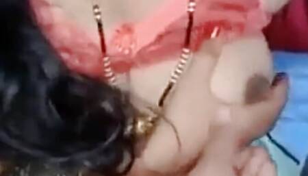 Viral MMS Leaked 1st Night Newly Married Couples, Desi Newly Married Couples Very Hot Romantic Sex Enjoying 1st Married Night