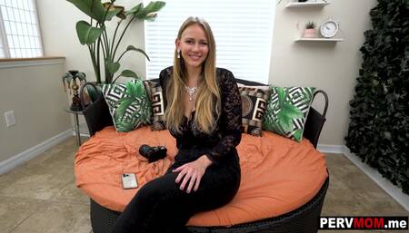 Stepmom found out she likes things anal