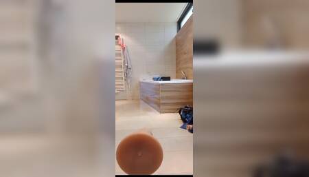 anaal neuken met dildo