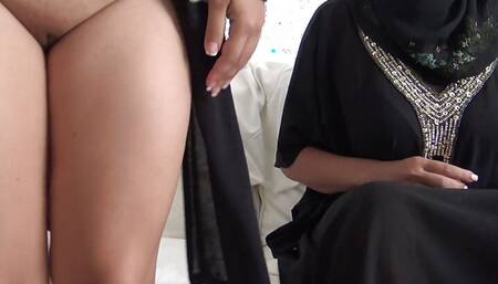 Arab Wife Wants Lesbian Sex With Hot Muslim Teen