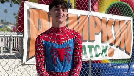 Pumpkin Fucker Cutie Twink Big Cumshot!