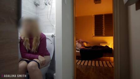 Peeking stepbro and his girlfriend giving head from the toilet ????