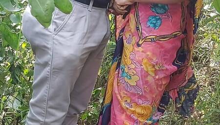 Indian desi anal sex, aunty gives her tight ass for fucking.