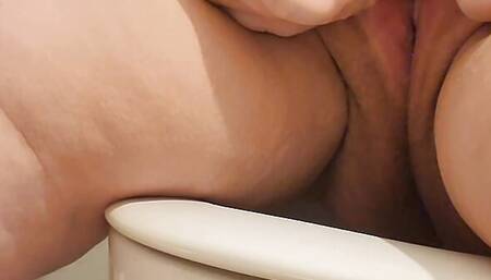 BBW Masturbating, Moan and pissing