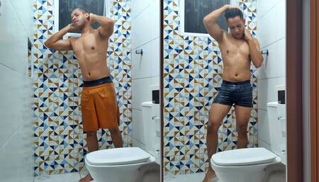 First bath of the young Latin cafuzu