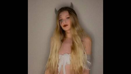 Happy Halloween!???? Strip Tease