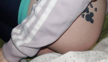 FuckMe! Spanish 18 years old masturbation to female orgasm alone at home and horny