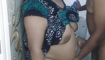 Shruti bhabhi ne boyfriend ke sath acche se chodai Kiya aur jange ki upar maal out kiya