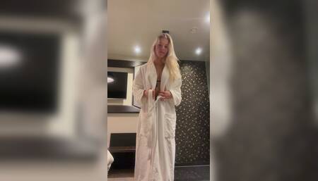 Watch me lose this robe ????