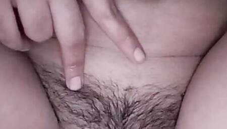 Hot Indian desi bhabhi squirts and fingers her pussy