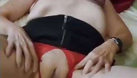 Lilac first video alone with toy. Wish I had a Man though.