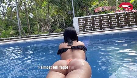 Horny Cheating Wife Fucks with the Gardener Until She Gets All His Cum