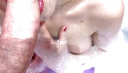 Big ass bombshell Plumpah ???? Peach sucking monster cock in lush jacuzzi