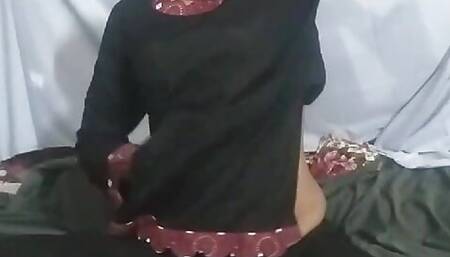 Lahori beautiful horny girl showing her beautiful boob's
