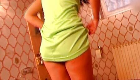 Round ass German babe gets her amazing feet covered in cum