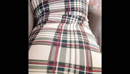 Big ass teases on the internet until she puts the plug in her ass