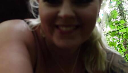 Hot blonde public blowjob and facial