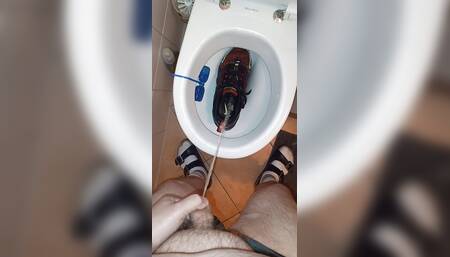 Pissing #97