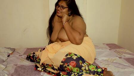 INDIAN BIG BOOBED HOT SEXY MODEL RISHITA FINGERING HERSELF BEFORE HAVING A GREAT SEX