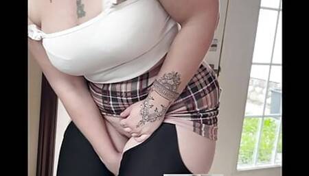 Curvycreamy touches herself just for you