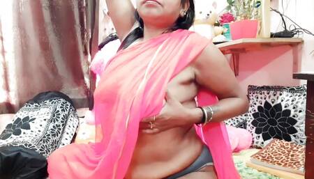 Indian Housewife Sexy Show 21