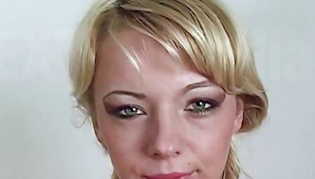 Blonde shows pink pussy