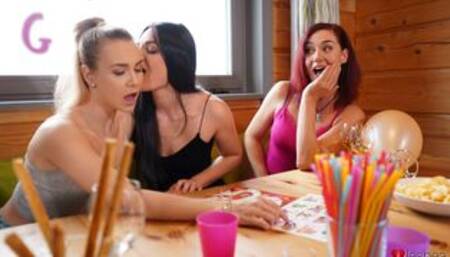 Sensual angels Alecia Fox and Leanne Lace are fucking in the morning