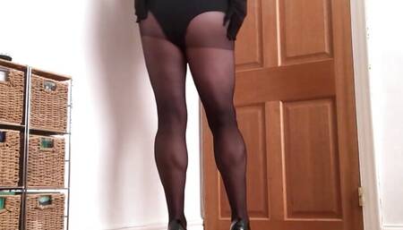 office slut in sheer black tights (3)