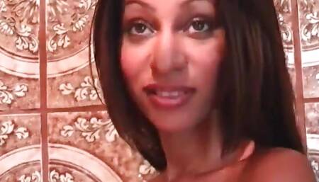 Nadia Pariss Aka Tiny Trisha Takes a Shower