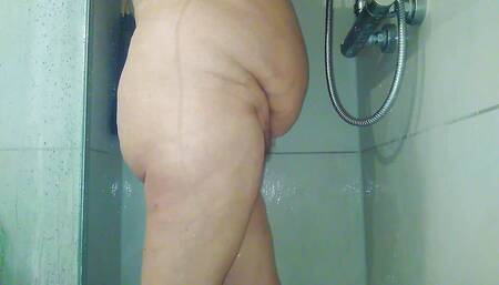Come and wash my fat body really big belly