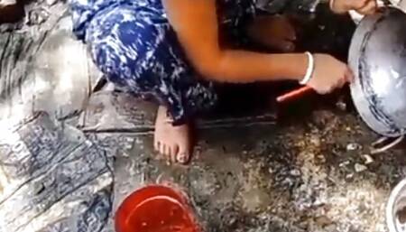 Sexy Housewife want to big black cock.
