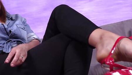 Dazzlingly Beautiful Simoncina as a Super Sexy Pin-up Girl