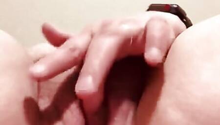Curvy Wife Fingering
