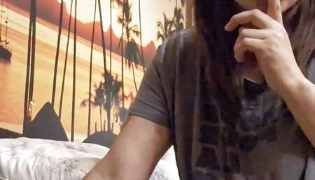 Stepmom rubs herself on camera for her lover