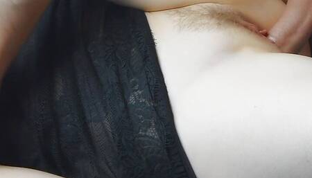 I manipulate Sohimi Clitoris Vibrator on sensitive pussy meaty lips until orgasms, and as a thank you, I can cum on her pussy