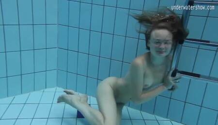 Babe video with ideal Clara from Underwater Show